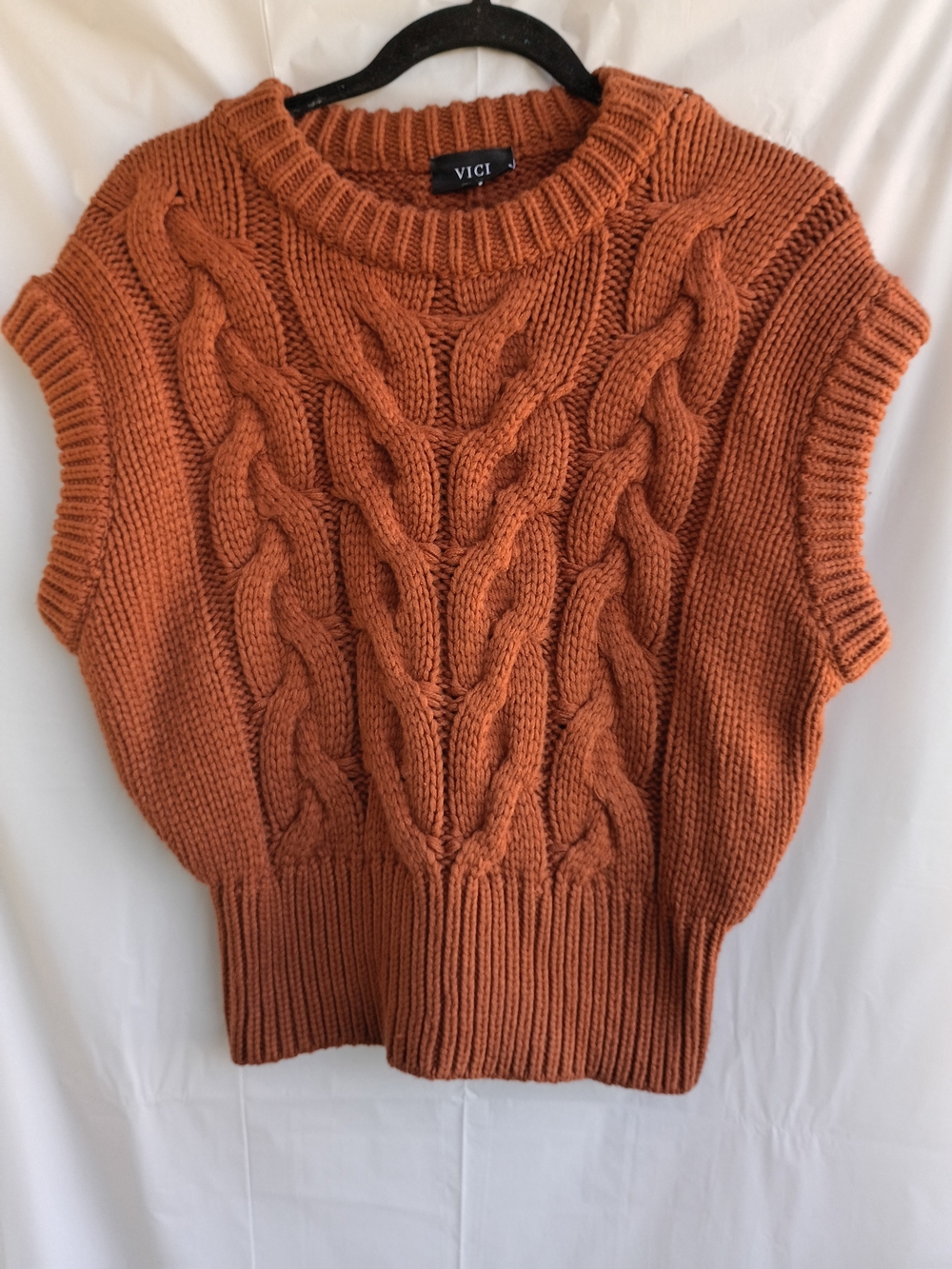 VICI Sivan Cable Knit Sweater Vest Rust Orange Size Small
